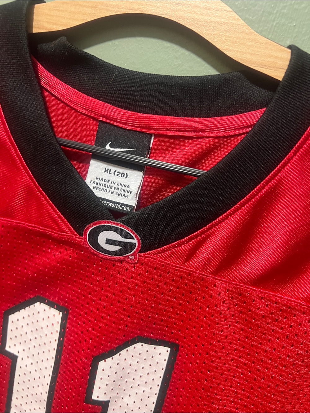 🏈 Georgia Bulldogs Nike Jersey – Youth XL 🐾
